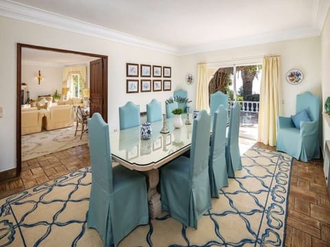 Luxury Lagos Villa | 5 Bedrooms | Private Pool & Tennis Court | Villa Lagos Quinta Luz | Algarve