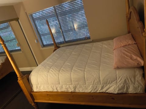 In-room safe, desk, free WiFi, bed sheets