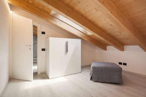 33a920b7-ed0d-4780-8cda-93ed6c2c899c