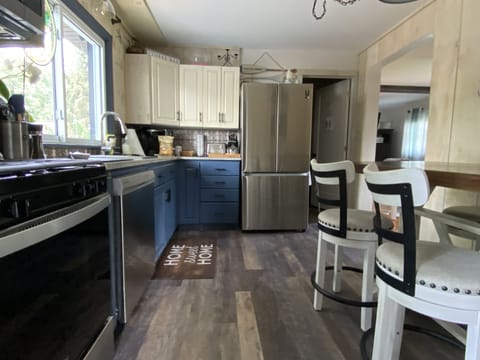 ample room to cook a meal and dine indoors