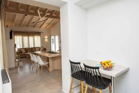 Villa Martha Perithia Corfu- Interior