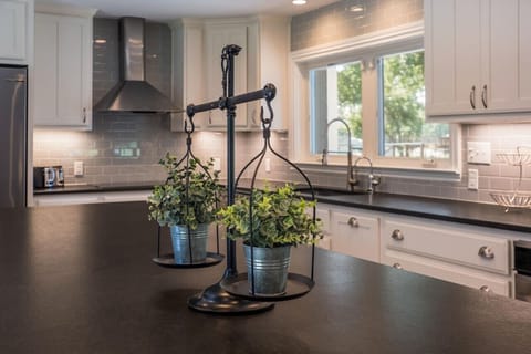 Stainless steel appliances throughout