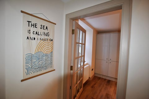 The sea is calling and I must god