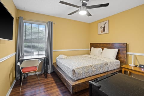 In-room safe, desk, iron/ironing board, travel crib