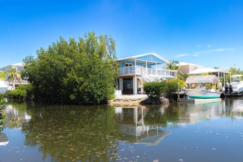 Barbados Bungalow Waterfront Paradise Canalfront Boat Ramp