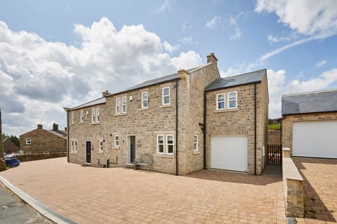 Clackgill Cottage, Middlesmoor - Host & Stay