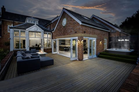 Spengarth House by STAMP SA