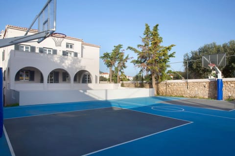 Sport court