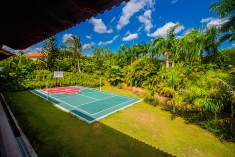 Sport court