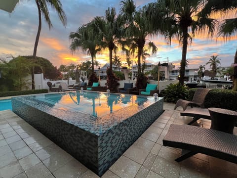 Outdoor pool, a heated pool