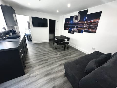 Living Room / Lounge