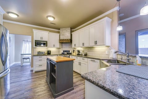 Kitchen | Coffee Maker | Crockpot