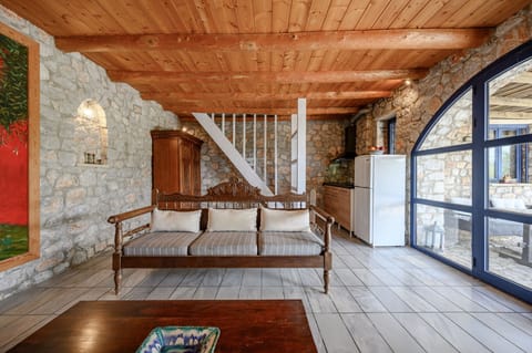 Manousaki,serene villa,pool,Near taverns,Crete,Greece