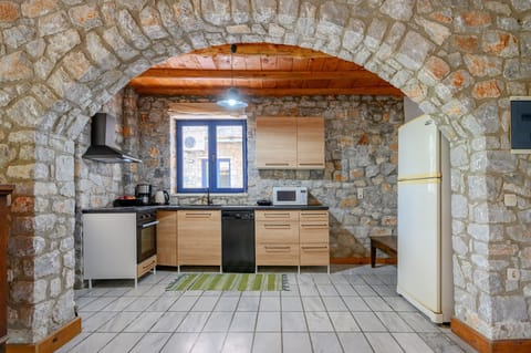 Rozare,serene villa,pool,Near taverns,Crete,Greece