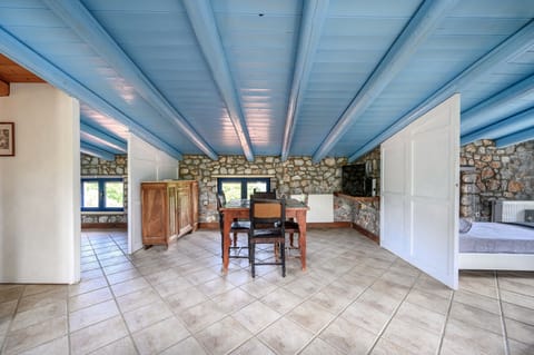 Rozare,serene villa,pool,Near taverns,Crete,Greece