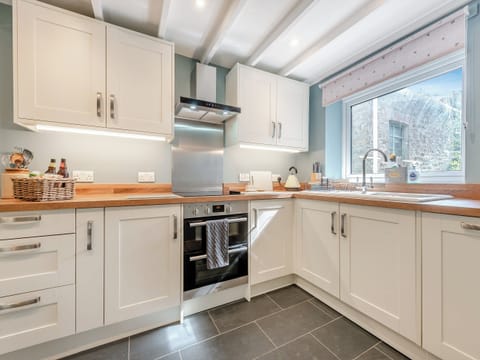 Kitchen | Mill Keeper’s Cottage, St. Clears