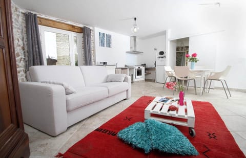 location saisonniere piscine spa calme detente nature parc riviere gard occitanie gite_de_charme art riviere serenite