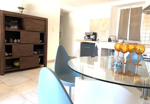 location saisonniere piscine spa calme detente nature parc riviere gard occitanie gite_de_charme art riviere serenite chic luxe design