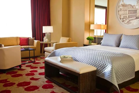 Unit with 1 King Bed