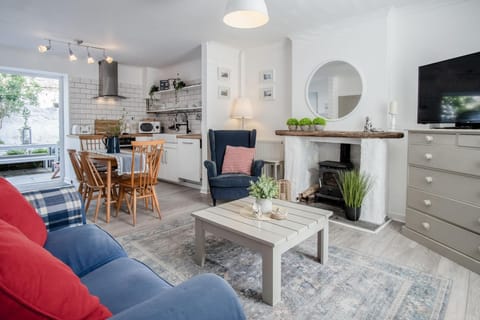 Norton Cottage - 3 Bedroom Cottage - Tenby (26515)