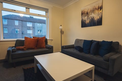 Living Room / Lounge