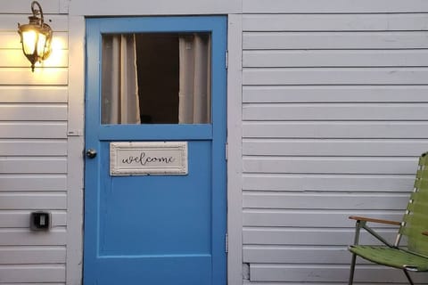 6ef1ae8a f4d1 4966 bc51 801bec4752a7