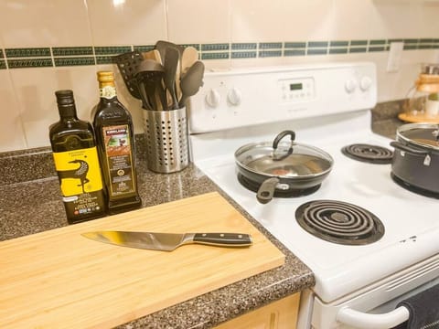 Everything you`ll need to comfortable cook meals in your kitchen away from home is provided.