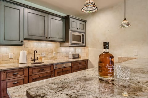 wet bar