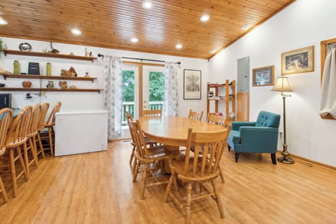 Dining Area | Dishware & Flatware Provided | Breakfast Bar w/ Additional Seating