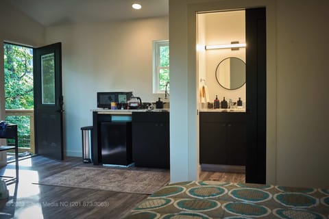 Private en-suite bathroom and the kitchenette!