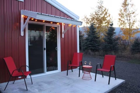 Outdoor private patio