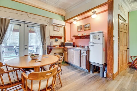 Cotter Vacation Rental | Studio | 1BA | Step-Free Access | 700 Sq Ft