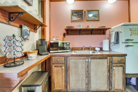 Kitchenette | Free WiFi | Central A/C & Heat