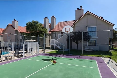 Sport court