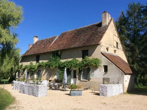 ae124819-91be-4841-bef6-93b02e076a85