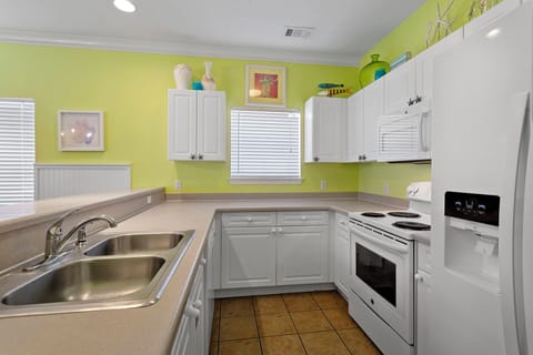 Toes in the Sand Kitchen Alt