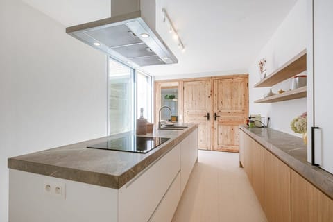 Beautiful kitchen with lots of sunlight