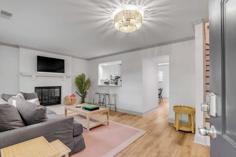 With an open bar top adjacent to the kitchen you won't miss out on socializing while cooking up a feast for your group.