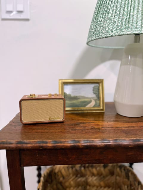 Small but mighty bluetooth speaker!