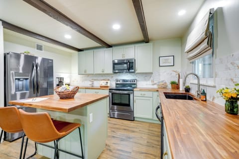 Kitchen | Basic Cooking Essentials | Breakfast Bar | Dishwasher