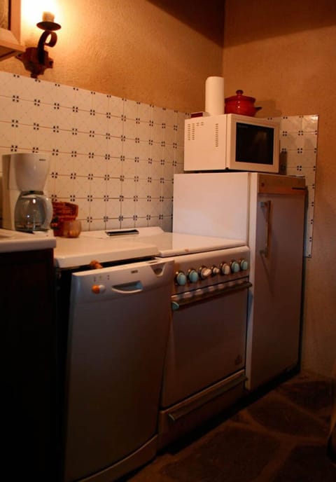 4-location-gite-aubrac-aveyron-cuisine-laguiole