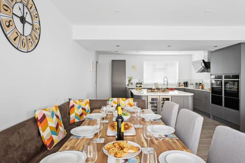 Fresh Escapes - Greenacre - Teignmouth - hot Tub - Sleeps 10