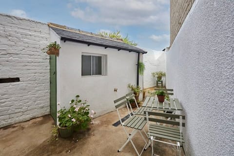 Sunbeam House, Saltburn-by-the-Sea - Host & Stay