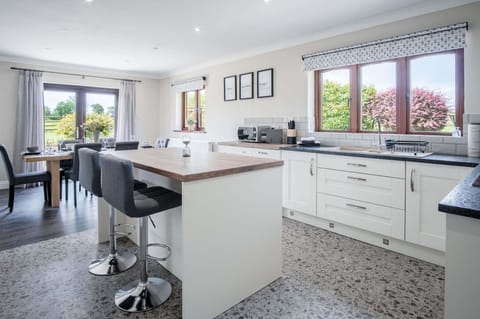 Springfield Lodge - 3 Bedroom Home - Princes Gate (23441)