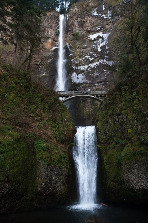 Coming from Portland, you can stop by Multnomah Falls first, the most famous and easily accessible waterfall in the Columbia River Gorge