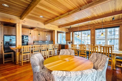 "Every need anticipated by our thoughtful hosts. The whole family wants to return next year!" - Denise