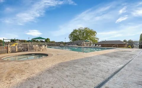 Indoor pool, outdoor pool