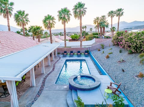 Outdoor pool, a heated pool