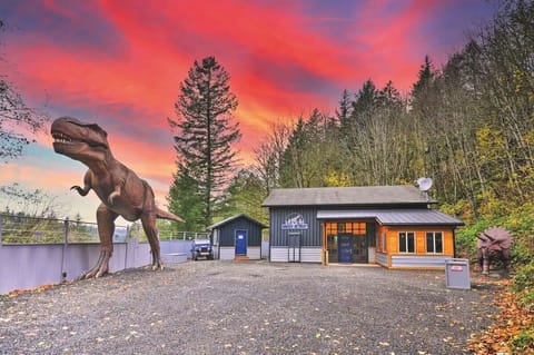 Bask in some of the PNW's best sunsets. Insta-worthy shots throughout your entire stay.