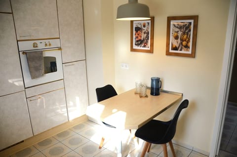 Your fully equipped kitchen (2)